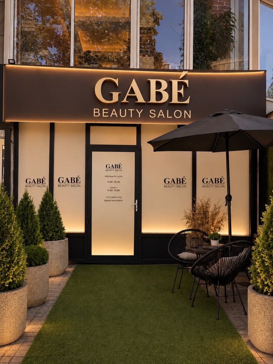 Intrarea salonului GABÉ Beauty Salon pe str. Kiev 12, Chișinău